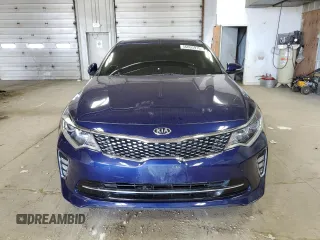 2018 Kia Optima LX z VIN 5XXGT4L33JG250352, wystawiony jako Copart lot #56005915 z przebiegiem 68 430 mil mil oraz Czysty tytuł • Clean title. Historia ofert i sprzedaży dostępna na DreamBid. Obrazek 5.