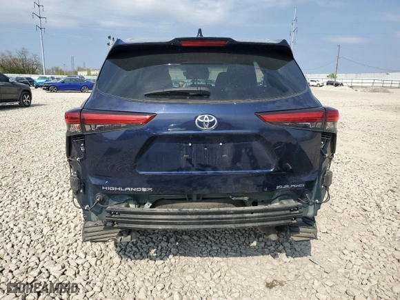 2020 Toyota Highlander XLE with VIN 5TDGZRBH1LS003373, listed as a Copart auction lot 53374895 with 42,994 mi miles and Salvage Title. Bid and sale history available at carsss.com. Image 6.