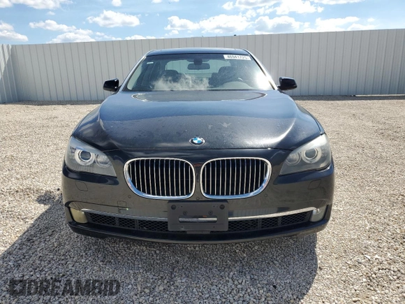 2009 BMW 7 Series 750Li z VIN WBAKB83559CY60221, wystawiony jako Copart lot #46941725 z przebiegiem 109 669 mil mil oraz Czysty tytuł • Clean title. Historia ofert i sprzedaży dostępna na DreamBid. Obrazek 5.