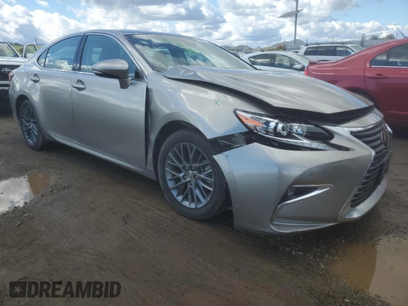 2018 Lexus ES with VIN 58ABK1GG2JU098152, listed as a Copart auction lot 48358495 with 57,941 mi miles and Salvage Title. Bid and sale history available at carsss.com. Image 4.