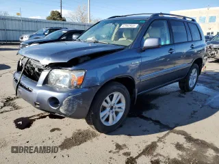 2007 Toyota Highlander Hybrid w/3rd Row with VIN JTEEW21A670042069, listed as a Copart auction lot 47962945 with 63,588 mi miles and Salvage Title. Bid and sale history available at carsss.com. Image 1.