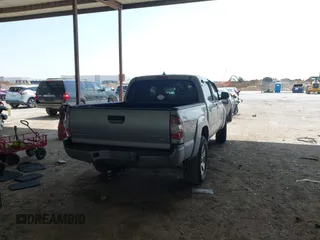 2015 Toyota Tacoma PreRunner with VIN 5TFJU4GN4FX082557, listed as a IAAI auction lot 41880190 with 234,099 mi miles and . Bid and sale history available at DreamBid. Image 4.