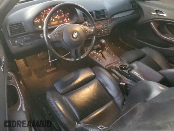 2005 BMW 3 Series 325Ci with VIN WBABW33435PL38950, listed as a Copart auction lot 82674294 with 113,157 mi miles and Salvage Title. Bid and sale history available at carsss.com. Image 8.