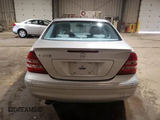 2007 Mercedes-Benz C 230 Sport z VIN WDBRF52H87E023463, wystawiony jako Copart lot #47412045 z przebiegiem 126 633 mil mil oraz Szkoda całkowita • Salvage title. Historia ofert i sprzedaży dostępna na DreamBid. Obrazek 6.