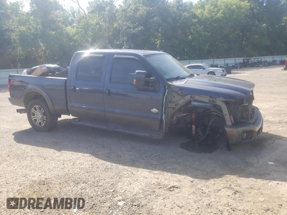 2015 Ford F-250 Lariat with VIN 1FT7W2BT6FED38675, listed as a Copart auction lot 62447735 with 119,441 mi miles and Salvage title. Bid and sale history available at DreamBid. Image 4.