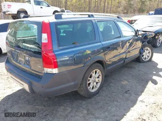 2007 Volvo XC70 with VIN YV4SZ592671256063, listed as a IAAI auction lot 41875616 with 1 mi miles. Bid and sale history available at carsss.com. Image 4.