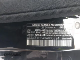 2013 Mercedes-Benz C 250 Sport z VIN WDDGF4HB4DA805824, wystawiony jako IAAI lot #41885189 z przebiegiem 140 404 mil mil oraz . Historia ofert i sprzedaży dostępna na DreamBid. Obrazek 9.