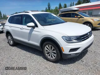 2018 Volkswagen Tiguan SEL z VIN 3VV2B7AX9JM011912, wystawiony jako IAAI lot #42452299 z przebiegiem 73 817 mil mil oraz . Historia ofert i sprzedaży dostępna na DreamBid. Obrazek 1.