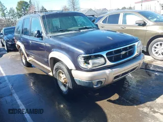 2000 Ford Explorer Eddie Bauer z VIN 1FMDU74E6YZB25124, wystawiony jako IAAI lot #41705960 z przebiegiem 204 513 mil mil oraz . Historia ofert i sprzedaży dostępna na DreamBid. Obrazek 1.