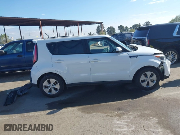 2015 Kia Soul with VIN KNDJN2A29F7142929, listed as a IAAI auction lot 41901611 with Not Provided miles and . Bid and sale history available at DreamBid. Image 13.