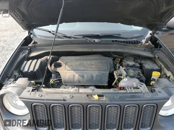 2017 Jeep Renegade Trailhawk with VIN ZACCJBCB8HPE43103, listed as a Copart auction lot 58690885 with 135,139 mi miles and Clean title. Bid and sale history available at DreamBid. Image 12.