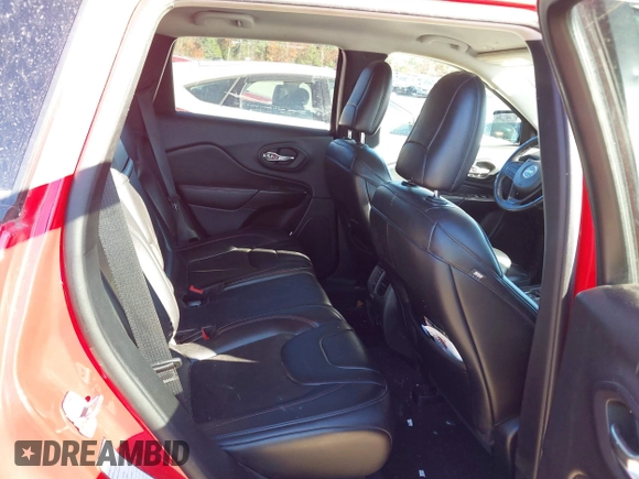 2019 Jeep Cherokee Trailhawk с VIN 1C4PJMBX7KD298488, выставлен на аукционе IAAI как лот 40697687 с пробегом 127 060 миль миль и . История ставок и продаж доступна на DreamBid. Изображение 8.