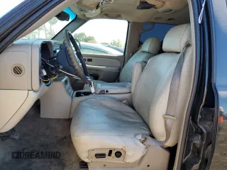 2001 GMC Yukon XL SLE with VIN 3GKFK16T31G132229, listed as a Copart auction lot 71603784 with 236,010 mi miles and Salvage Title. Bid and sale history available at carsss.com. Image 7.