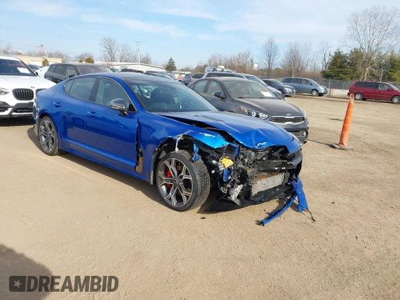 2020 Kia Stinger GT1 with VIN KNAE45LCXL6074179, listed as a IAAI auction lot 41718721 with 58,092 mi miles. Bid and sale history available at carsss.com. Image 1.
