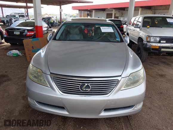 2009 Lexus LS 460 with VIN JTHBL46F895091293, listed as a IAAI auction lot 41825852 with 193,568 mi miles. Bid and sale history available at carsss.com. Image 6.
