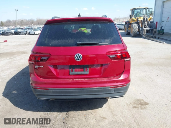 2019 Volkswagen Tiguan SE with VIN 3VV3B7AX3KM130075, listed as a IAAI auction lot 41807584 with 57,308 mi miles and . Bid and sale history available at DreamBid. Image 16.