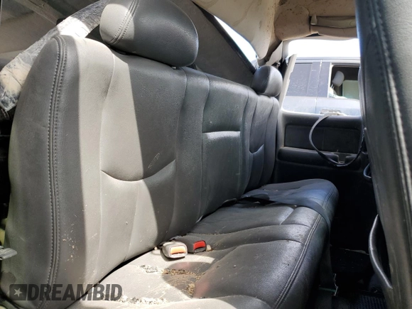 2004 Chevrolet Silverado SS z VIN 2GCEK19N641160222, wystawiony jako Copart lot #53939924 z przebiegiem Nie podano mil oraz Szkoda całkowita • Salvage title. Historia ofert i sprzedaży dostępna na DreamBid. Obrazek 10.