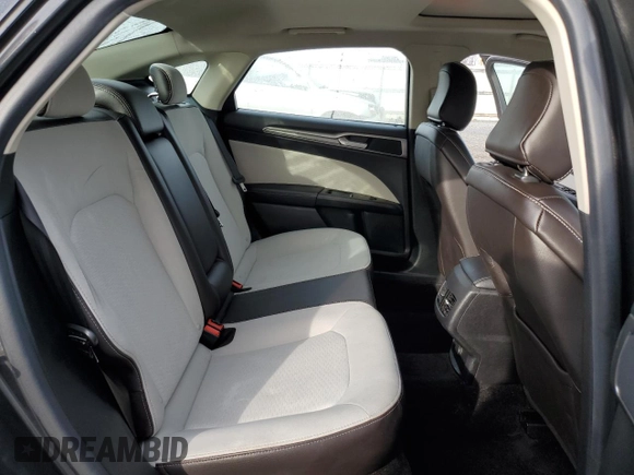 2020 Ford Fusion SE with VIN 3FA6P0HD3LR101198, listed as a Copart auction lot 50516445 with 42,221 mi miles and Salvage Title. Bid and sale history available at carsss.com. Image 10.