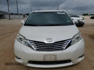 2017 Toyota Sienna XLE Auto Access Seat with VIN 5TDYZ3DC3HS826798, listed as a Copart auction lot 54487685 with 88,584 mi miles and Salvage Title. Bid and sale history available at DreamBid. Image 5.