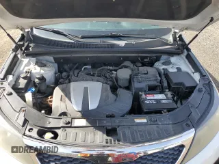 2011 Kia Sorento LX with VIN 5XYKTDA28BG123176, listed as a Copart auction lot 53681135 with 176,725 mi miles and Clean Title. Bid and sale history available at carsss.com. Image 12.