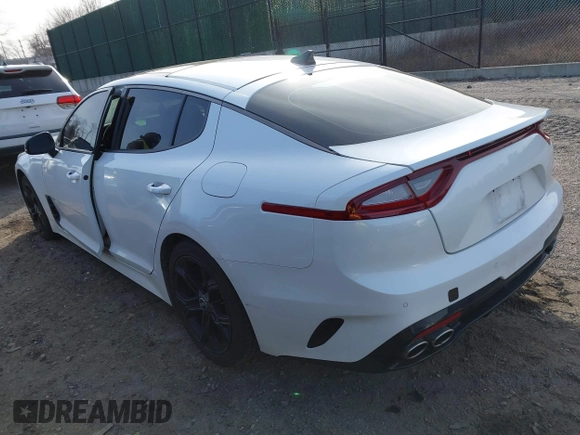2020 Kia Stinger GT-Line with VIN KNAE15LA0L6081066, listed as a IAAI auction lot 41599142 with 73,199 mi miles. Bid and sale history available at carsss.com. Image 3.