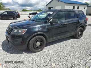2019 Ford Police Interceptor Utility z VIN 1FM5K8AR1KGB44528, wystawiony jako Copart lot #58401375 z przebiegiem 154 337 mil mil oraz Tytuł czysty. Historia ofert i sprzedaży dostępna na DreamBid. Obrazek 1.