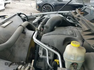 2015 Ram 1500 Big Horn z VIN 1C6RR6LT2FS650944, wystawiony jako IAAI lot #41891875 z przebiegiem 143 870 mil mil oraz . Historia ofert i sprzedaży dostępna na DreamBid. Obrazek 19.