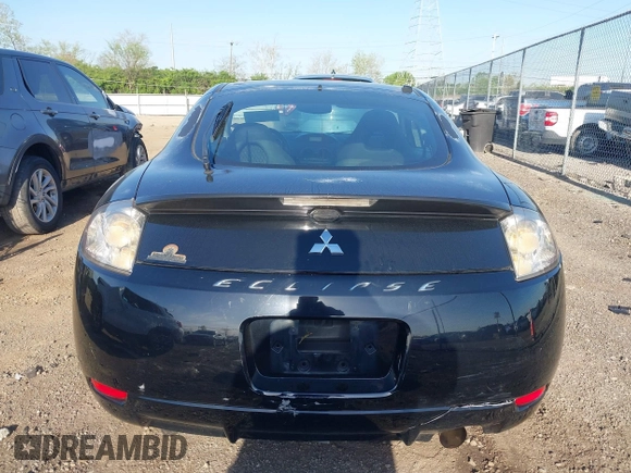 2008 Mitsubishi Eclipse GS z VIN 4A3AK24F78E007791, wystawiony jako IAAI lot #42094818 z przebiegiem 187 921 mil mil oraz . Historia ofert i sprzedaży dostępna na DreamBid. Obrazek 16.