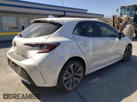 2019 Toyota Corolla Hatchback SE with VIN JTNK4RBE7K3049073, listed as a Copart auction lot 69481624 with 37,494 mi miles and Salvage Title. Bid and sale history available at carsss.com. Image 3.
