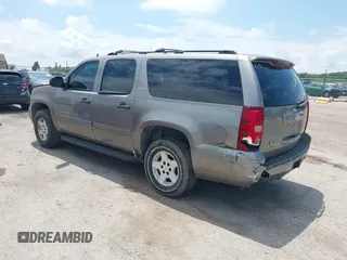 2007 Chevrolet Suburban LT with VIN 1GNFC16J27J200946, listed as a IAAI auction lot 42745650 with Not provided miles and . Bid and sale history available at DreamBid. Image 3.