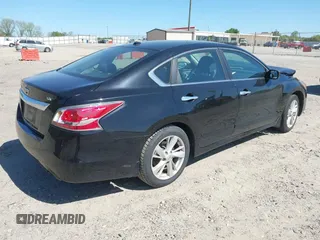 2015 Nissan Altima 2.5 S with VIN 1N4AL3AP3FC191984, listed as a IAAI auction lot 42017225 with 103,086 mi miles. Bid and sale history available at carsss.com. Image 4.