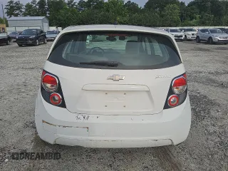 2012 Chevrolet Sonic LS z VIN 1G1JA6SH8C4108007, wystawiony jako Copart lot #58309035 z przebiegiem 147 249 mil mil oraz Czysty tytuł • Clean title. Historia ofert i sprzedaży dostępna na DreamBid. Obrazek 6.
