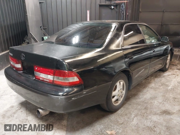 2001 Lexus ES 300 z VIN JT8BF28G415112517, wystawiony jako IAAI lot #42208849 z przebiegiem 202 029 mil mil oraz . Historia ofert i sprzedaży dostępna na DreamBid. Obrazek 4.