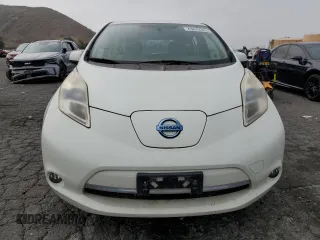 2011 Nissan LEAF SL with VIN JN1AZ0CP1BT003531, listed as a Copart auction lot 45995125 with 32,001 mi miles and Clean Title. Bid and sale history available at carsss.com. Image 5.