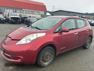 2013 Nissan LEAF SV with VIN 1N4AZ0CP3DC405296, listed as a IAAI auction lot 41404095 with 109,217 mi miles. Bid and sale history available at carsss.com. Image 2.
