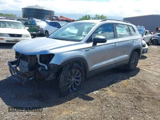 2024 Volkswagen Taos S с VIN 3VV5X7B23RM062187, выставлен на аукционе IAAI как лот 41681986 с пробегом 9 170 миль миль и . История ставок и продаж доступна на DreamBid. Изображение 2.