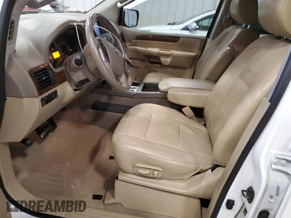 2014 Nissan Armada SV z VIN 5N1AA0NC6EN601343, wystawiony jako Copart lot #55153645 z przebiegiem 116 152 mil mil oraz Czysty tytuł • Clean title. Historia ofert i sprzedaży dostępna na DreamBid. Obrazek 7.