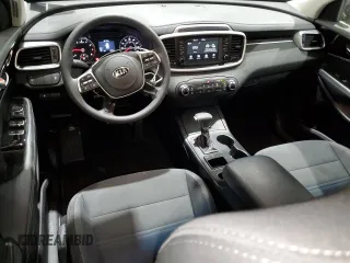 2020 Kia Sorento LX V6 with VIN 5XYPGDA51LG664690, listed as a Copart auction lot 45675565 with 48,553 mi miles and Salvage Title. Bid and sale history available at carsss.com. Image 8.