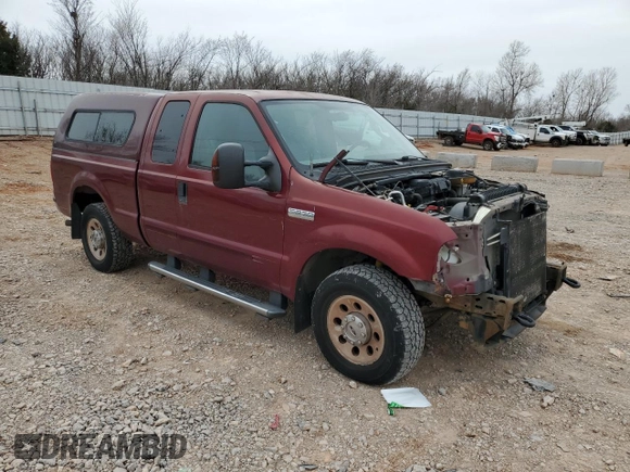 2005 Ford Super Duty F-250 XL with VIN 1FTNX20545EB37395, listed as a Copart auction lot 47105785 with 138,364 mi miles and Salvage Title. Bid and sale history available at carsss.com. Image 4.
