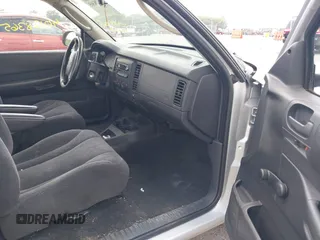 2004 Dodge Dakota z VIN 1D7FL16K04S554963, wystawiony jako IAAI lot #40128365 z przebiegiem 72 818 mil mil oraz . Historia ofert i sprzedaży dostępna na DreamBid. Obrazek 5.