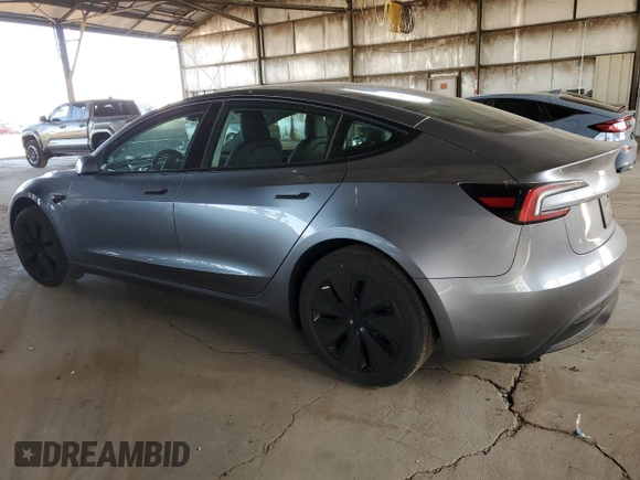 2025 Tesla Model 3 Long Range z VIN 5YJ3E1EB8SF922812, wystawiony jako Copart lot #48794645 z przebiegiem 1 731 mil mil oraz Szkoda całkowita • Salvage title. Historia ofert i sprzedaży dostępna na DreamBid. Obrazek 2.