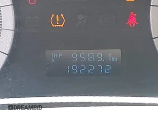 2008 Ford Escape XLS z VIN 1FMCU02Z08KD66114, wystawiony jako IAAI lot #42288231 z przebiegiem 192 272 mil mil oraz . Historia ofert i sprzedaży dostępna na DreamBid. Obrazek 7.