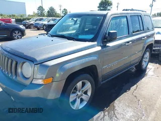 2013 Jeep Patriot Latitude with VIN 1C4NJPFB7DD254744, listed as a IAAI auction lot 40540820 with 129,465 mi miles and . Bid and sale history available at carsss.com. Image 6.