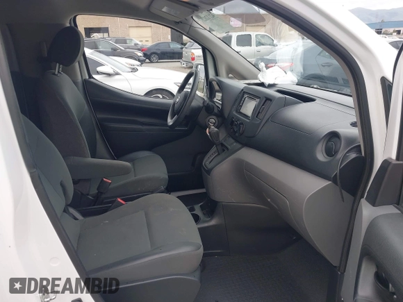 2015 Nissan NV200 SV with VIN 3N6CM0KN8FK691089, listed as a IAAI auction lot 42112026 with 95,972 mi miles. Bid and sale history available at carsss.com. Image 5.