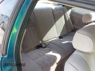 1992 Ford Thunderbird with VIN 1FAPP6049NH155435, listed as a IAAI auction lot 41995083 with 152,615 mi miles and . Bid and sale history available at DreamBid. Image 8.