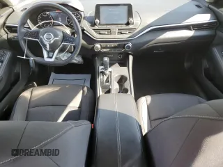 2020 Nissan Altima S z VIN 1N4BL4BV4LC248972, wystawiony jako Copart lot #56396055 z przebiegiem 107 920 mil mil oraz Czysty tytuł • Clean title. Historia ofert i sprzedaży dostępna na DreamBid. Obrazek 8.