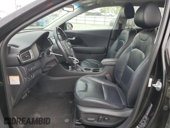 2017 Kia Niro Touring with VIN KNDCE3LC7H5055145, listed as a Copart auction lot 45996494 with 90,695 mi miles and Salvage Title. Bid and sale history available at DreamBid. Image 7.