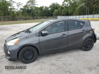 2013 Toyota Prius One z VIN JTDKDTB38D1531890, wystawiony jako Copart lot #56590905 z przebiegiem 221 452 mil mil oraz Nie do naprawy • Non repairable. Historia ofert i sprzedaży dostępna na DreamBid. Obrazek 1.