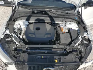 2024 Volvo XC60 Recharge Plug-In Hybrid Plus Dark Theme with VIN YV4H60DL5R1879649, listed as a Copart auction lot 76909674 with 3,565 mi miles and Salvage Title. Bid and sale history available at carsss.com. Image 12.