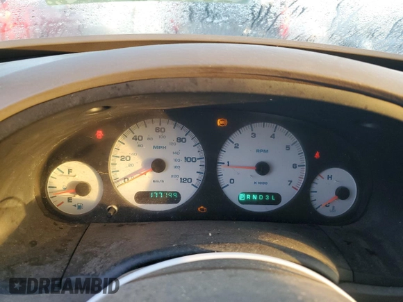 2003 Dodge Caravan Sport with VIN 2D4GP44R03R303142, listed as a Copart auction lot 78234064 with 177,799 mi miles and Salvage Title. Bid and sale history available at carsss.com. Image 9.